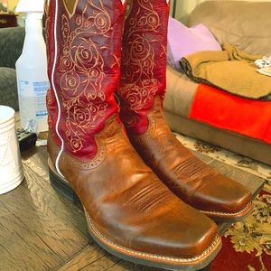 Twisted X Cowboy Boots!